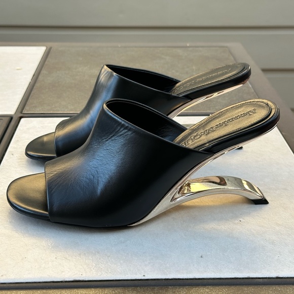 Alexander McQueen Arc Wedge Mules - Picture 1 of 12